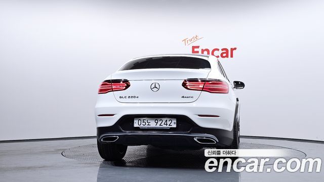 Mercedes-Benz GLC-Class GLC220 d 4MATIC Premium Coupe