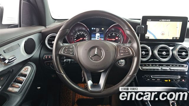 Mercedes-Benz GLC-Class GLC220 d 4MATIC Premium Coupe