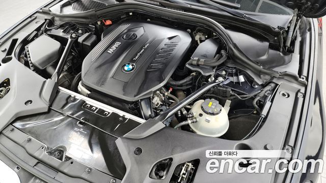 BMW 5-Series 530d M Sport Package