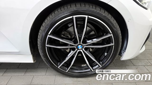 BMW 3-Series 320i M Sport