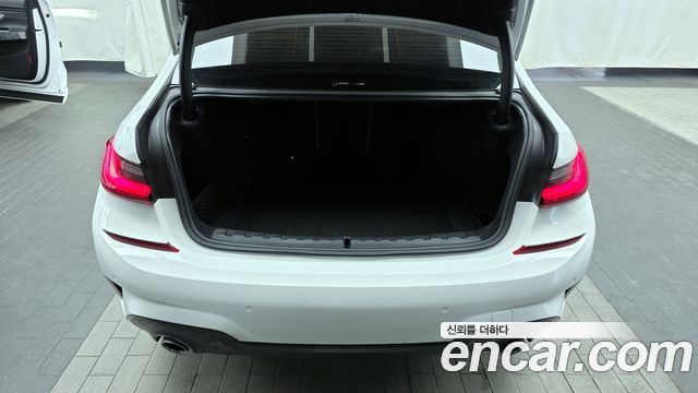 BMW 3-Series 320i M Sport