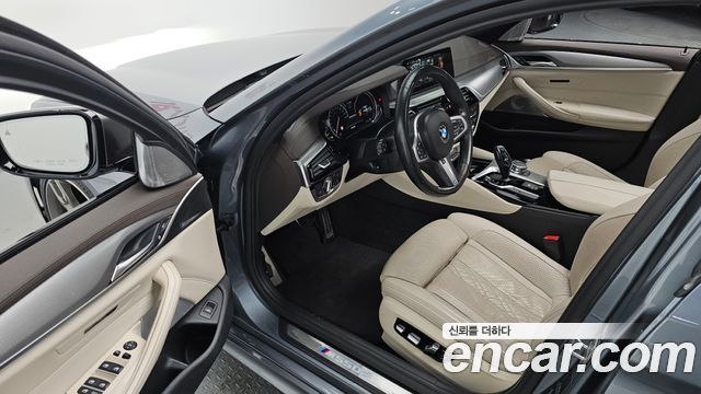 BMW 5-Series M550d xDrive