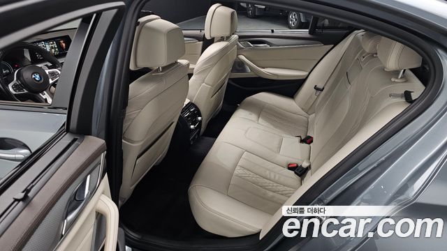 BMW 5-Series M550d xDrive