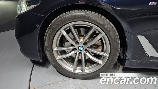 BMW 5-Series 520i M Sport