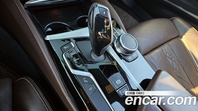 BMW 5-Series 530i xDrive M Sport Package Plus