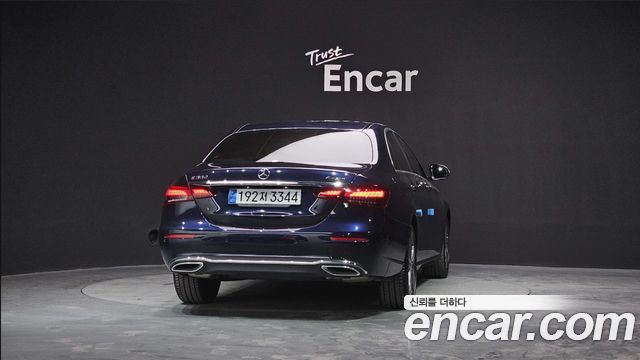 Mercedes-Benz E-Class E350 4MATIC Avantgarde