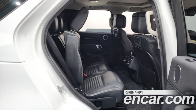 Land Rover Discovery D250 SE