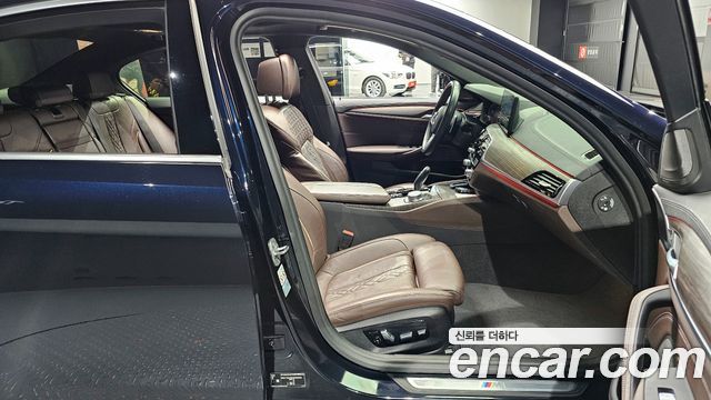BMW 5-Series 530i M Sport Package