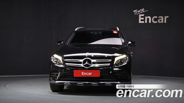Mercedes-Benz GLC-Class GLC300 4MATIC AMG Line