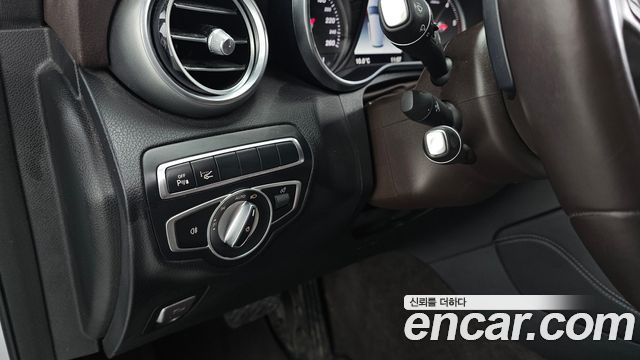 Mercedes-Benz GLC-Class GLC220 d 4MATIC Premium