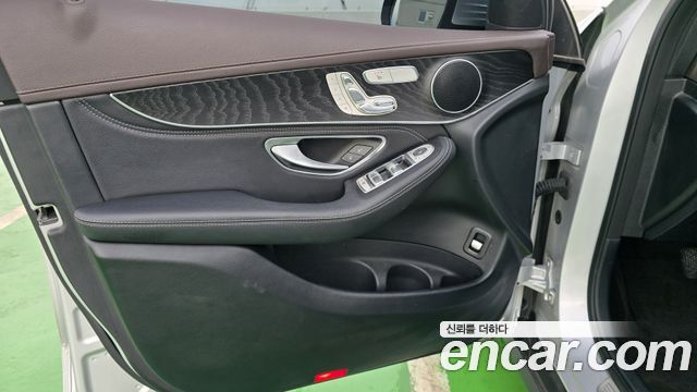 Mercedes-Benz GLC-Class GLC220 d 4MATIC Premium