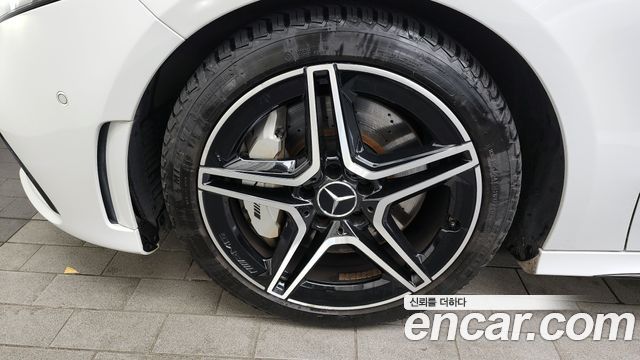 Mercedes-Benz A-Class AMG A35 4MATIC Sedan