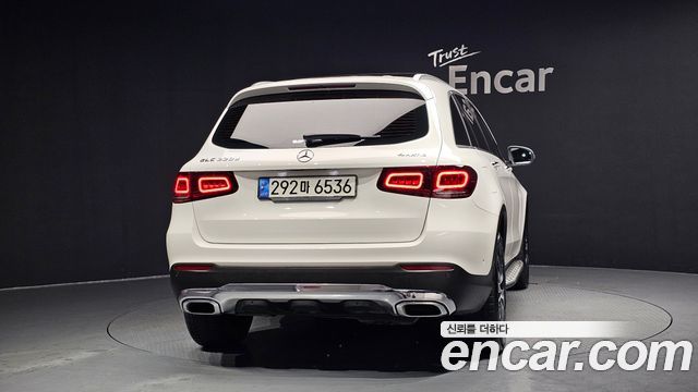 Mercedes-Benz GLC-Class GLC220 d 4MATIC