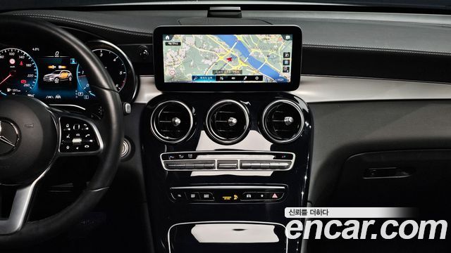 Mercedes-Benz GLC-Class GLC220 d 4MATIC