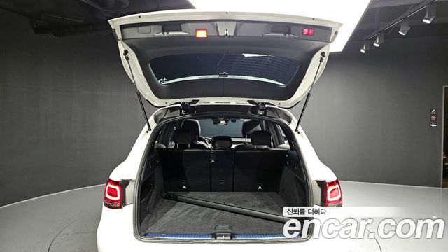 Mercedes-Benz GLC-Class GLC220 d 4MATIC