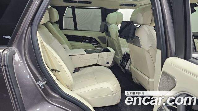 Land Rover Range Rover P550E AB