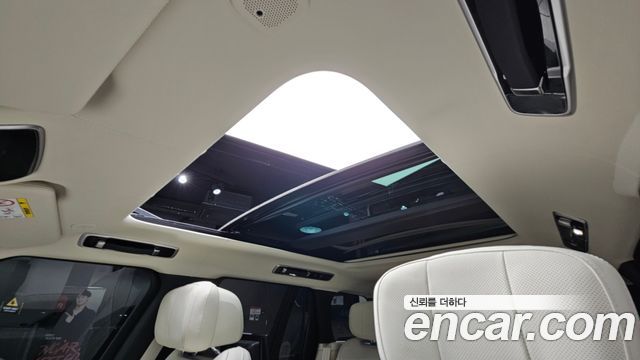 Land Rover Range Rover P550E AB