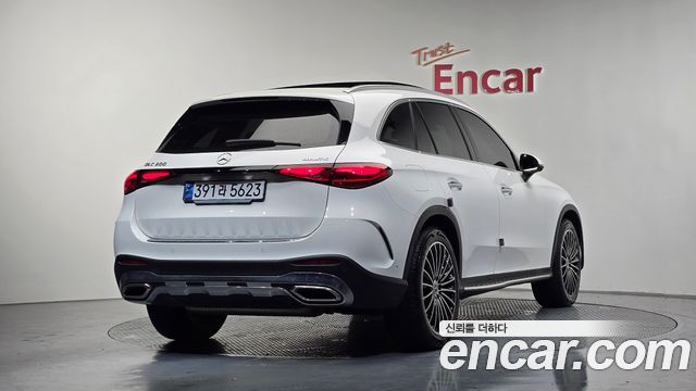 Mercedes-Benz GLC-Class GLC300 4MATIC AMG Line