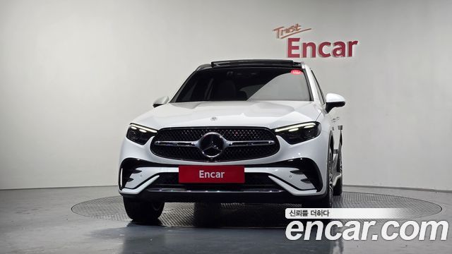 Mercedes-Benz GLC-Class GLC300 4MATIC AMG Line