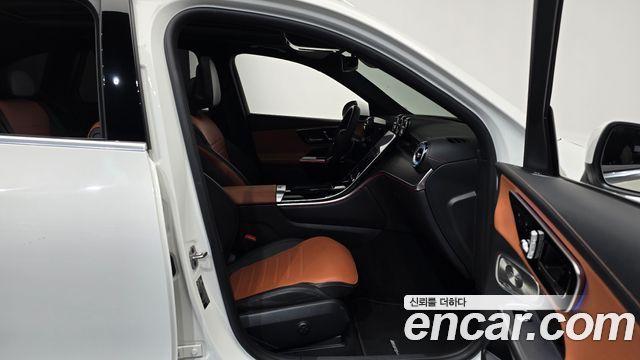 Mercedes-Benz GLC-Class GLC300 4MATIC AMG Line