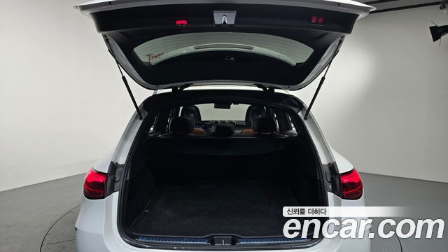 Mercedes-Benz GLC-Class GLC300 4MATIC AMG Line