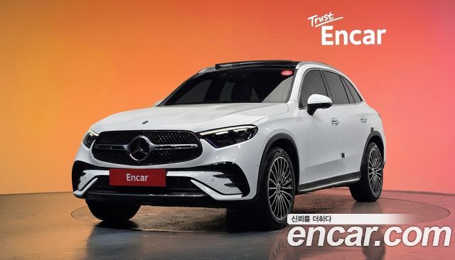Mercedes-Benz GLC-Class GLC300 4MATIC AMG Line