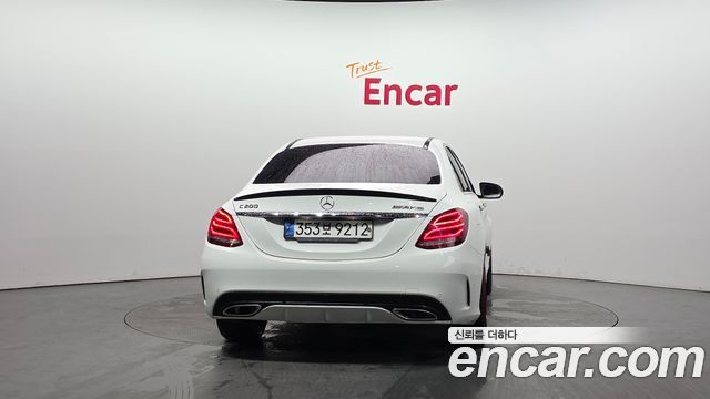 Mercedes-Benz C-Class C200 AMG Line
