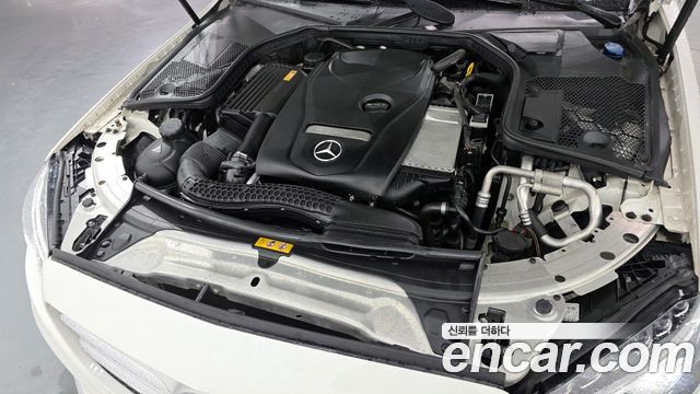 Mercedes-Benz C-Class C200 AMG Line