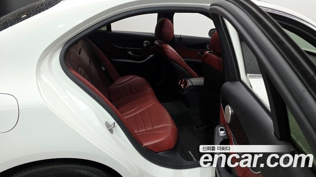 Mercedes-Benz C-Class C200 AMG Line