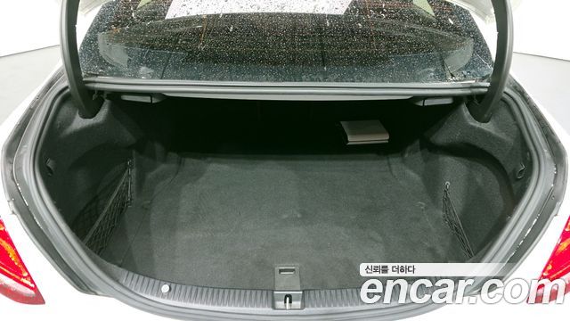 Mercedes-Benz C-Class C200 AMG Line