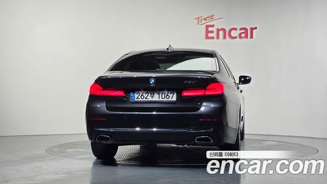 BMW 5-Series 530i Luxury