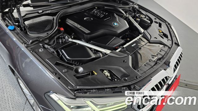 BMW 5-Series 530i Luxury