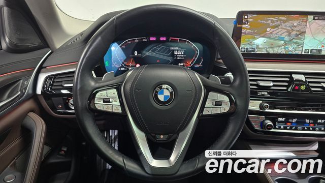 BMW 5-Series 530i Luxury