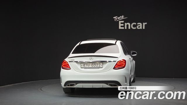 Mercedes-Benz C-Class C200 AMG Line