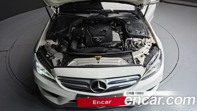 Mercedes-Benz C-Class C200 AMG Line
