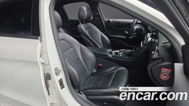 Mercedes-Benz C-Class C200 AMG Line