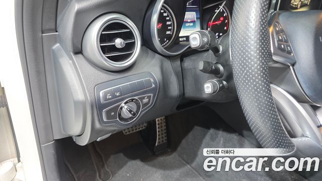Mercedes-Benz C-Class C200 AMG Line