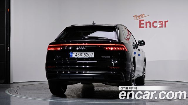 Audi Q8 55 TFSI Quattro Premium