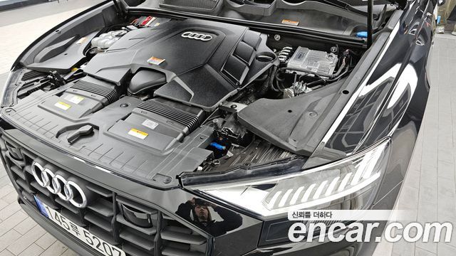 Audi Q8 55 TFSI Quattro Premium