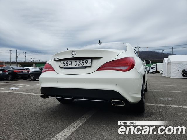 Mercedes-Benz CLA-Class CLA200 d