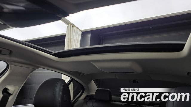 BMW 5-Series 520i Luxury