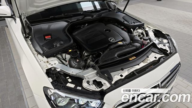 Mercedes-Benz E-Class E350 4MATIC Exclusive