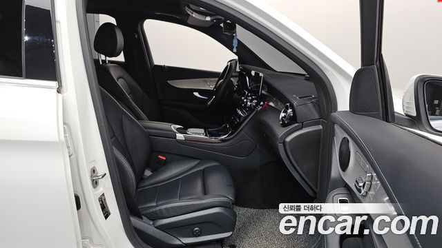 Mercedes-Benz GLC-Class GLC220 d 4MATIC