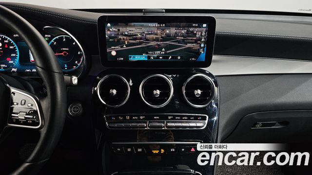 Mercedes-Benz GLC-Class GLC220 d 4MATIC
