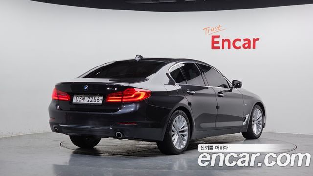 BMW 5-Series 520d Luxury Special Edition