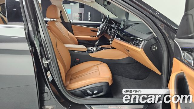 BMW 5-Series 520d Luxury Special Edition
