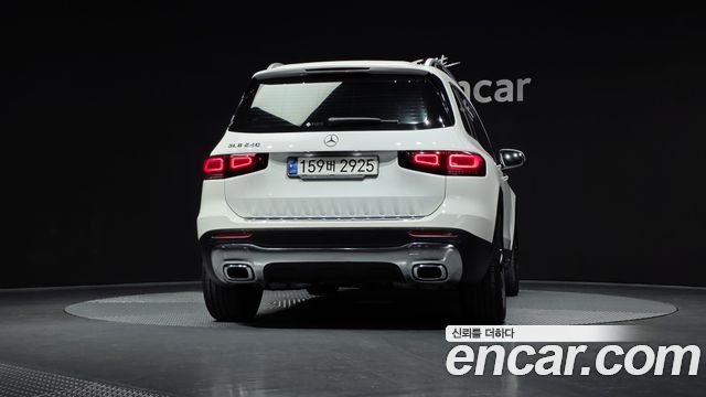 Mercedes-Benz GLB-Class GLB220