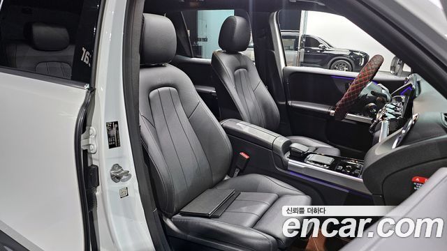 Mercedes-Benz GLB-Class GLB220