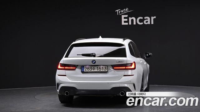 BMW 3-Series 320i Touring M Sports