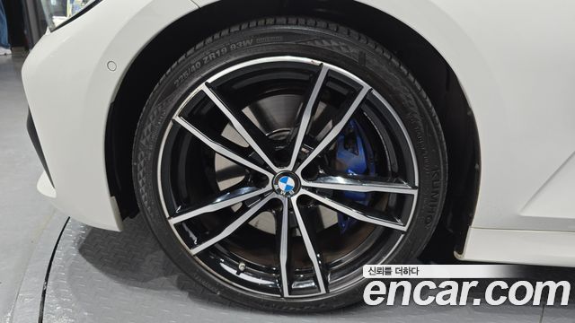 BMW 3-Series 320i Touring M Sports